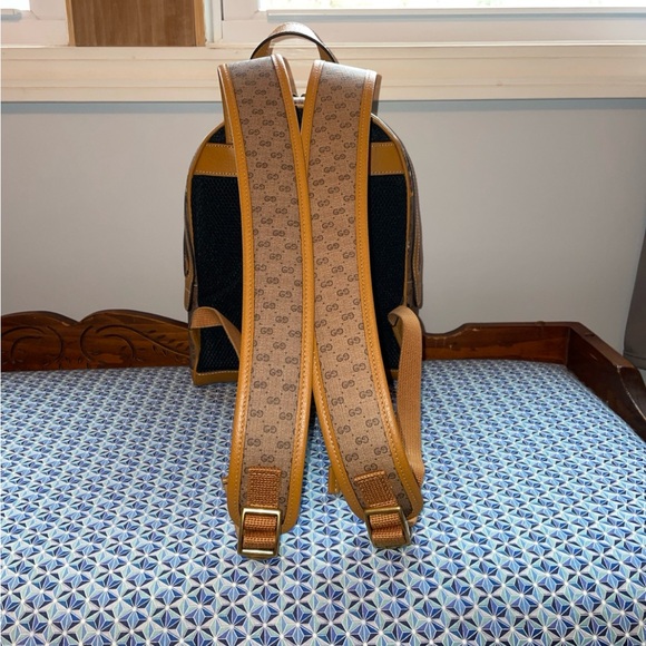 **SOLD** Disney x Gucci Backpack - Picture 2 of 5